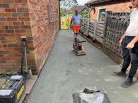 Cutaways Landscaping Driveways (15).jpg